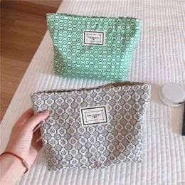 Cosmetic Bags Travel Clutch Makeup Bag Toiletry Organiser Pouch Fashion Simple Floral Jacquard Large Capacity