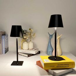 Lamps Cordless Lamp Usb Rechargeable Led Portable Battery Powered Three-color Stepless Dimming Small Table Light Room Decor AA230421