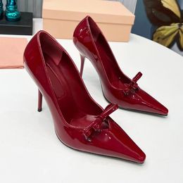 Top Deigner Hoe Women' Patent Leather Lingback With Buckle 100Mm Luxury Pump Pointed Toe Stiletto Heel Party Dre Ankle Strap Burgundy High 54