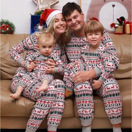 Family Matching Outfits 2023 Christmas Pyjamas Set Xmas Adult Kids Mother And Daughter Father Son Sleepwear Baby Look 231121