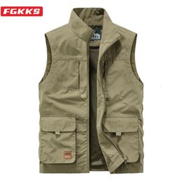 Mens Vests FGKKS Casual Tank Top Solid Tool Waist Coat Thin Fishing Hiking Travel Multi Pocket Loose 231120