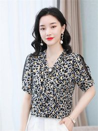 Women's Blouses Woman Summer Style Tops Lady Casual Short Sleeve V-Neck Leopard Printed Blusas DF4326