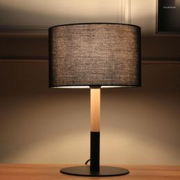 Table Lamps Stylish Fabric Lamp Nordic Living Room Bedroom Bedside Light Warm Romantic Wrought Iron Wooden Desk Lights Deco De Chambre