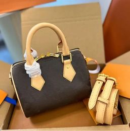 Designer Shoulder Bags Luxury Crossbody Bags 1: 1 Quality Genuine Leather Handbag 16CM With Dust Bag Serial Number ML172