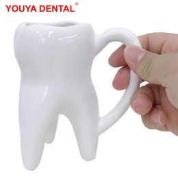 Mugs Dental Tooth Shaped Coffee Mug Ceramic Cup With Handle Travel Creative Personalized Water Cups Dentistry Christmas Dentist Gifts 231120
