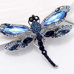 Pimler broşlar mavi kristal vintage yusufçuk broşlar kadınlar için yüksek sınıf moda böcek broş pimleri ceket aksesuarları hayvan mücevher hediyeleri z0421