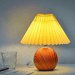 s LED Classical Elegant Table Scandinavian Pleated Night Wood Grain Living Room Decorative edroom Bedside Lamp AA230421