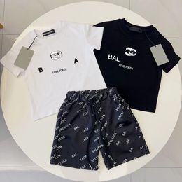 baby clothe Girls boys clothes two piece set kid sets summer Short sleeved shorts Pure cotton fasion luxury designer 18 styles white and black with letters size 90-150