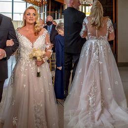 2024 Long Sleeves A Line Wedding Dresses Lace Appliques Plus Size Elegant Bridal Gowns Court Train Sheer Back Sexy Bride Wear Custom Made