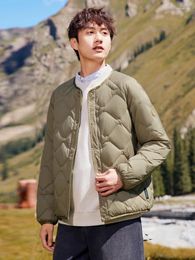 Down Coat Xuezhongfei 2023 Autumn And Winter Short Round Neck Lightweight Solid Color Fashion Texture Men's Jacket
