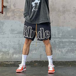 Designer Clothing Rhude High Quality Niche Trendy American Summer Sports Casual Black Loose Fitting Men's Basketball Shorts Couples Joggers Sportswear