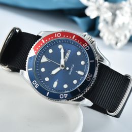 Men luxury designer Automatic quartz calendar waterproof watch Mens auto 3 hands nylon band Watches wristwatch S9