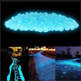 100pcs 300Pcs 14mm Garden Decor Luminous Stones Glow In Dark Decorative Pebbles Outdoor Fish Tank Decoration Pebble Rocks Q0811256c