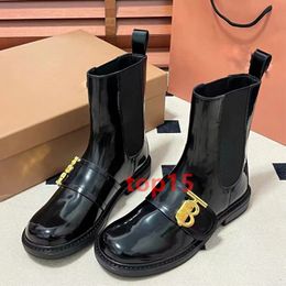 Top Designer Shoes Autumn and Winter New Lacquer Leather Roger Boots High Quality Womens Classic Style Formal Shoes Leather Chelsea Flat Bottom Boots eur35-40