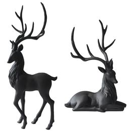 Decorative Objects Figurines Deer Decoration Black Reindeer Ornaments for Shelf Living Room Craft Furnishings Elk Sculptures Home Decor 231121