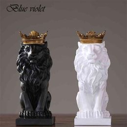 Modern Resin Animal Statue Golden Crown Black Lion Figurine for Home Decoration Accessories Living Room Desk Decor 210827228i