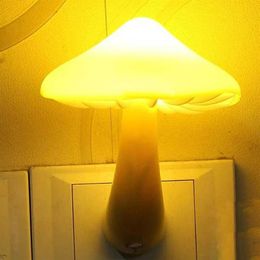 Novelty Items Automatic Sensor LED Night Light Plug In Mushroom Shape Bedroom Lamp US EU For Kids Yellow Pink Blue Green Gradient298R