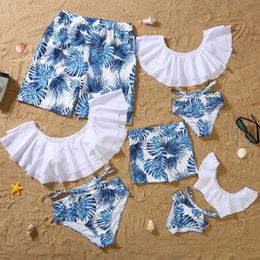 Family Matching Outfits Summer Swimsuit Family Matching Swimwear Two Pieces Bikini Set est Printed Ruffles Bathing Suits Family Look Swimwear Sets 230421