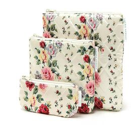 whole 50pcs Mz147 retro floral storage bag cosmetic bag three sets of special clearance2481