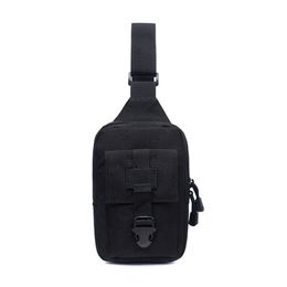 Outdoor Packs Tactical Shoulder Sling Bag Kleiner Outdoor-Brustrucksack für Männer auf Reisen, Trekking, Camping, Sling Daypack, Schwarz