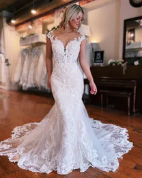 2023 Nov Arabic Aso Ebi Plus Size Lace Mermaid Wedding Dress Beaded Sheer Neck Ivory Vintage Sexy Bridal Gowns Dresses ZJ2204