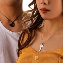 Pendant Necklaces Fashionable Necklace For Loves High-end Stainless Steel Jewellery Black White Matching Couple Heart Key Set Accessory