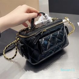 Designer Women Mini With Chain Cosmetic Bag Luxury Brand Quilted Leather Trunk Shoulder Bags Lady Makeup Case Box Crossbody Strap Handbag