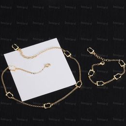 Designer Golden Chain Halsband armband sätter modebrev pläterade armband mässing kopparhalsband