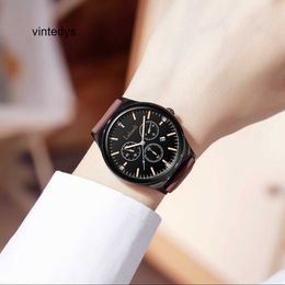 Luxury Watch New Fashion Big Dial Silicone Women's Watch Night Light Calendar Live Quartz