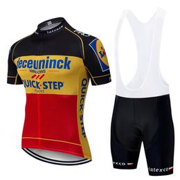 TEAM 2022 Yellow QUICKSTEP Cycling Jersey Set 19D Bike Shorts Ropa Ciclismo MENS Summer Pro CYCLING Maillot Bottom Clothing285V