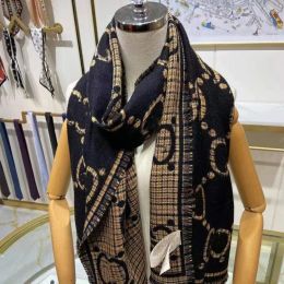 Fashion Designer Scarf Winter Caramel Color Versatile Classic scarf Two Letter Jacquard Designer Women Men Fashion Double Sided Cashmere Scarves G2311233PE