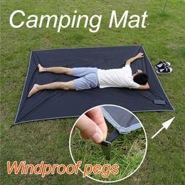 Outdoor Pads Waterproof Camping Mat with Pegs Tent Footprint Outdoor Picnic Blanket Large Ultralight Portable Pocket Travel Mat Beach MatHKD230627