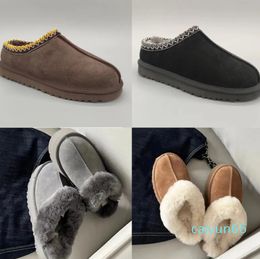 Slippers Chestnut Fur Slides Sheepskin Shearling Classic Platform Boot Winter Mules Women Men Slip-on Shoes Suede Upper Wool Fall