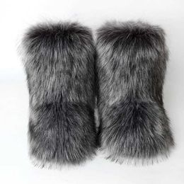 New Winter Faux Fur Boots Women Warm Fluffy Snow Boots Luxury Footwear Female Furry Fox Fur Bottes Fashion Winter Shoes