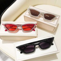 Sunglasses 2022 Fashion Personality Small Frame Cat Eye Triangle Set With Diamonds Sunglasses Luxury Brand Designer Sun Glasses For Women J230422