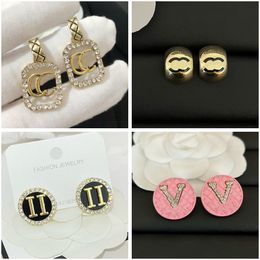18K Gold Stud Earrings Designer Love Women Earrings Fashion Pearl Diamond Dangle Earrings Wedding Party Jewelry Family Gifts Jewelry Wholesale