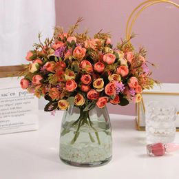 Decorative Flowers A Bouquet Artificial Rose Bud Flower Silk Fake Home Christmas Table Decoration Wedding Bride