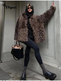 Women's Fur Faux Fur Fashion Solid Soft Lambwool Teddy Jacket Women Causal Long Sleeves Lapel Warm Jacket Winter Female Thickened Outwear 231122