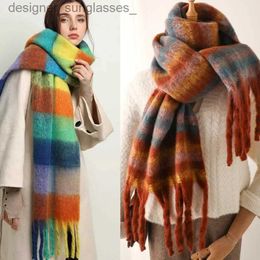 Scarves 2022 New Women Plaid Scarf Winter Pashmina Shls Cashmere Thick Wrs La Tassel Warm Scarves Rainbow Hairy BufandaL231122