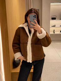 Women's Jackets 2023 Faux Shearling Jacket Lapel Long Sleeves Front Patch Pockets Button-up For Women Fashion Warm Winter Coats