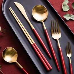 Dinnerware Sets Stainless Steel Steak Knife Fork Spoon Western Luxury Retro Tableware Set Household Cozinha Utensilios Kitchen Utensils