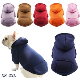 Dog Apparel Winter dog hoodie with pockets for warm clothing suitable puppies Chihuahua jackets cats and custom French bulldogs 231121