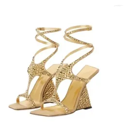 Sandals Ladies Curved High Heel Ankle Strap Open Toe Square Fashion Diamond Roman Shoes