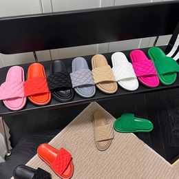 2023 Luxury Slippers Sandals Women Pool Pillow Comfort Mules Slides Womens Designer Vintage Platform Slides Pink Khaki Fuchsia Lady Fashion Beach Sandals