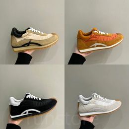 Luxurys Sneakers Flow Runner Shoes Women popular outdoors travel soft upper suede Casual Shoe Men Spanish sports shoes honey non-slip waves sole Tennis shoes