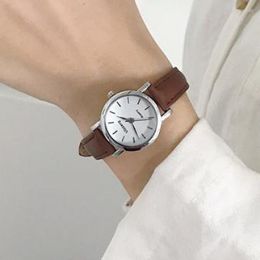 Wristwatches Minimalist Simple Exquisite Women Casual Watches Canvas Band Ultra Thin Ladies Quartz Wristwatch OL Style Female Watch Hours