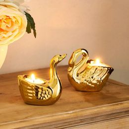 Decorative Objects Figurines Elegant Room Ornaments Gold Sculptures Candlestick Christmas Decoration Swan Interior Dining Table Luxury Home Decor 231121