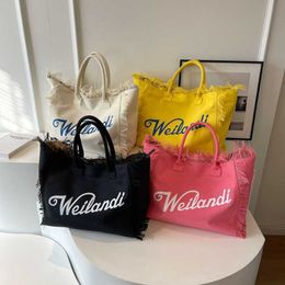 Tassel Canvas Tote Bag for Women Fashion Letter Large Capacity Commuter Handheld One Shoulder Large Bag 231115