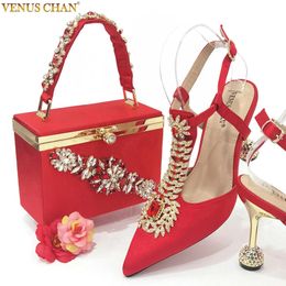 Dress Shoes Chan Italian Design Girly Style Pointed Toe Wedding Shoes And Bag Full Diamond Decoration Metal Closure Bag 231121