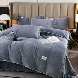 Bedding sets Winter Warm Coral Velvet Queen Comforter Cover Bedding Set Home Textiles Duvet Cover Bed Sheet Pillowcase 4pcs Luxury Bed Linens 231122